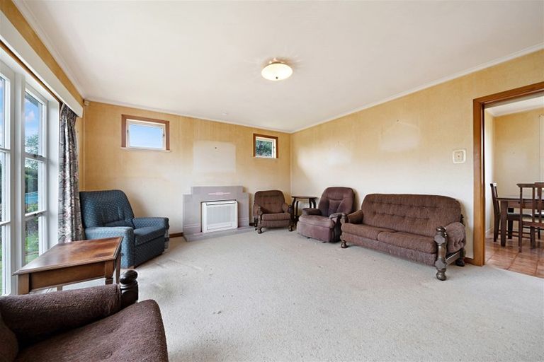 Photo of property in 41 Jaemont Avenue, Te Atatu South, Auckland, 0610