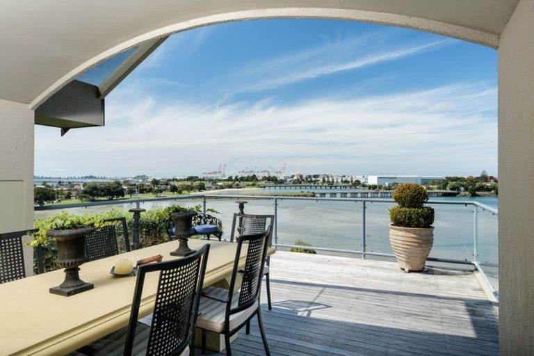 Photo of property in 98 Maxwells Road, Otumoetai, Tauranga, 3110