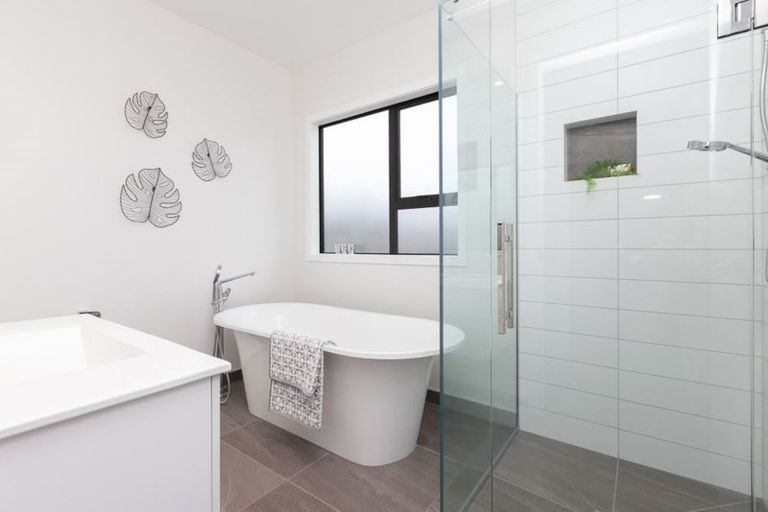 Photo of property in 28 Helen June Avenue, Flagstaff, Hamilton, 3210