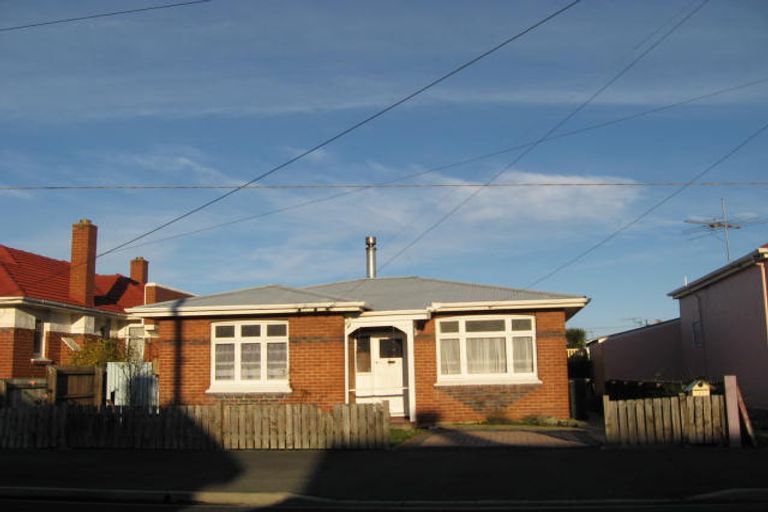 Photo of property in 17 Richardson Street, Saint Kilda, Dunedin, 9012