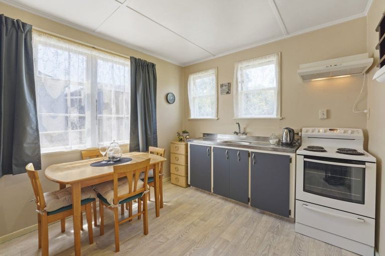 Photo of property in 11 Cole Street, Naenae, Lower Hutt, 5011