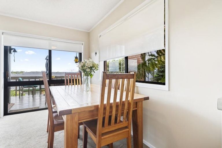 Photo of property in 1/71 Dalwhinnie Parade, Highland Park, Auckland, 2010