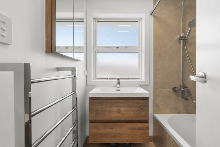 Photo of property in 105 Springs Road, Hornby, Christchurch, 8042