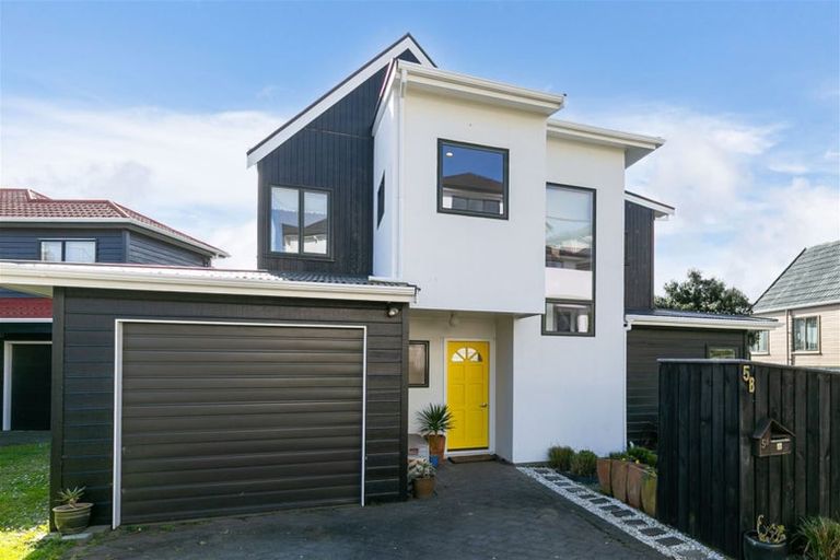 Photo of property in 5b Becker Way, Karori, Wellington, 6012