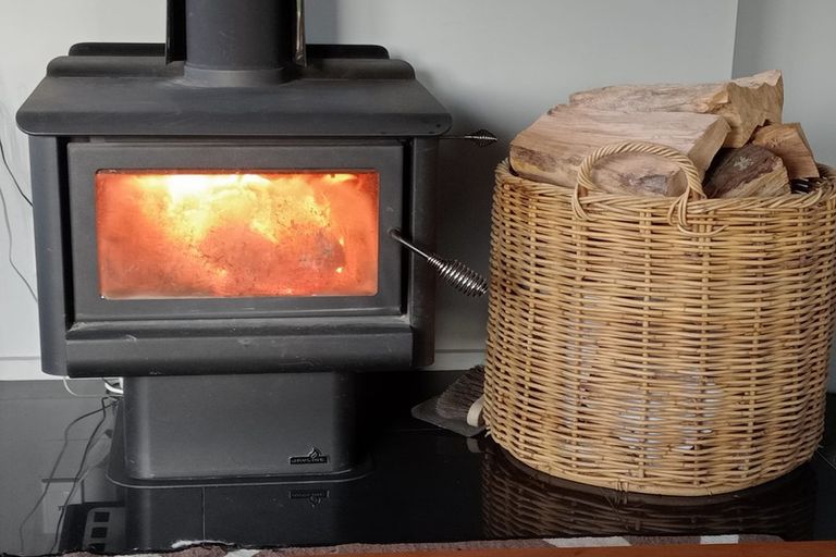 Photo of property in 28 Fitzgerald Street, Whitecliffs, Coalgate, 7673