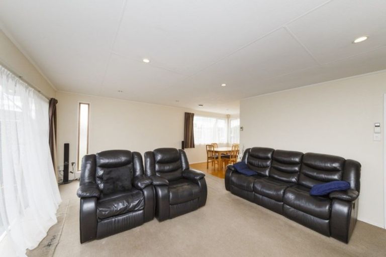 Photo of property in 32 Shelley Street, Rolleston, 7614