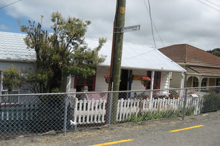 Photo of property in 43 Exeter Street, Lyttelton, 8082