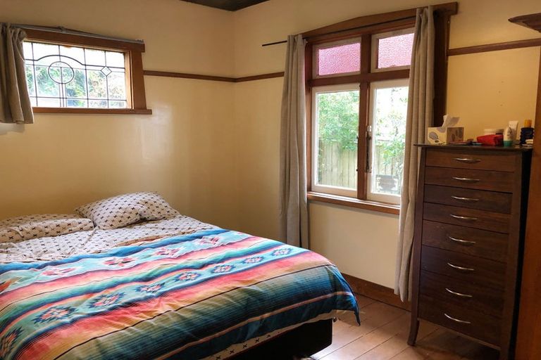 Photo of property in 19b Stafford Road, Northcote Point, Auckland, 0627