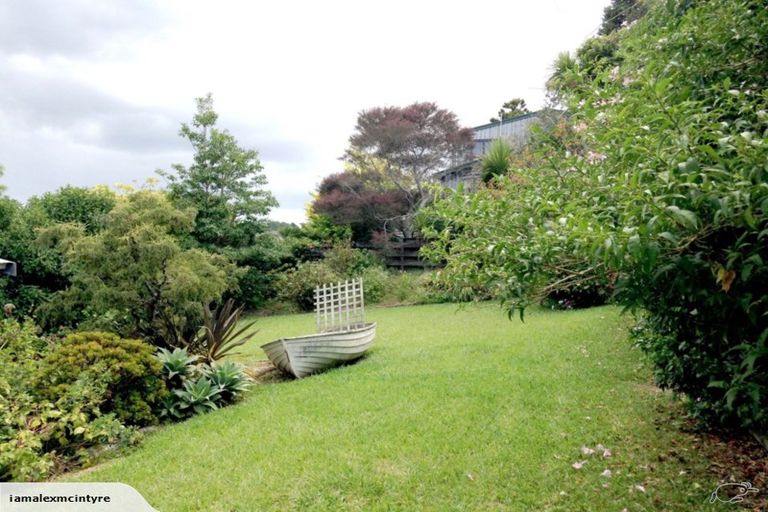 Photo of property in 60 D'oyly Drive, Stanmore Bay, Whangaparaoa, 0932