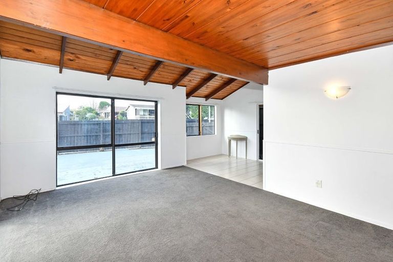 Photo of property in 1/34 Barnhill Crescent, Pahurehure, Papakura, 2113