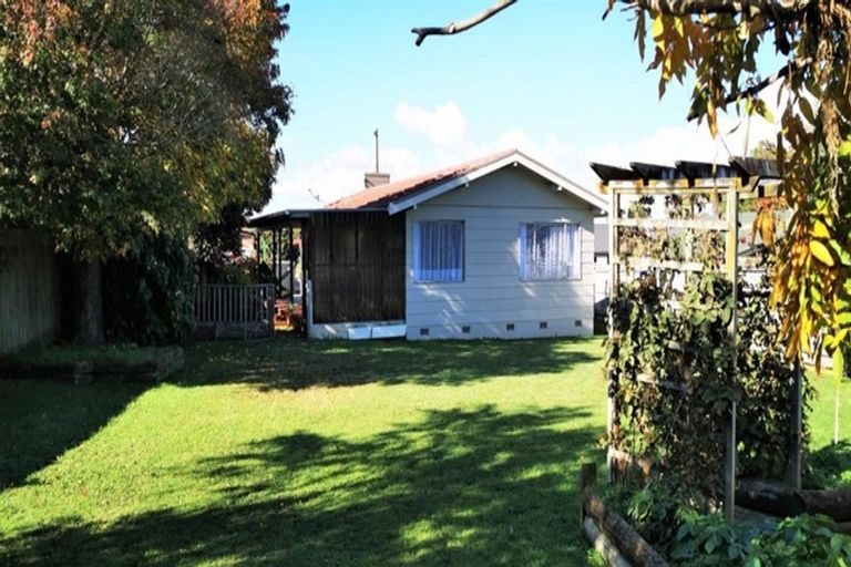 Photo of property in 127 Guy Street, Dannevirke, 4930