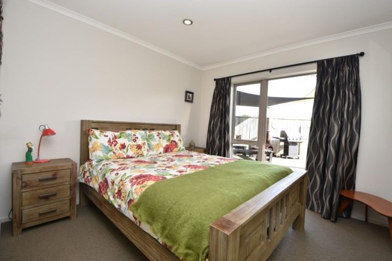 Photo of property in 7 Tararua Crescent, Carterton, 5713