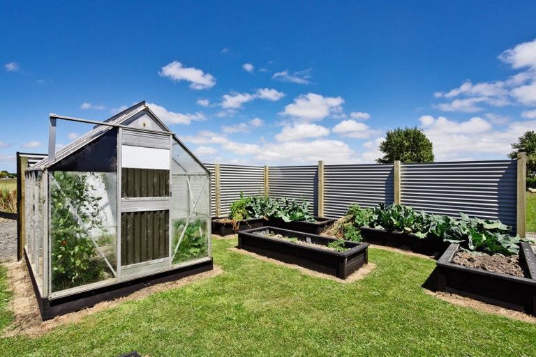 Photo of property in 12 Dowling Road, Longbush, Invercargill, 9871