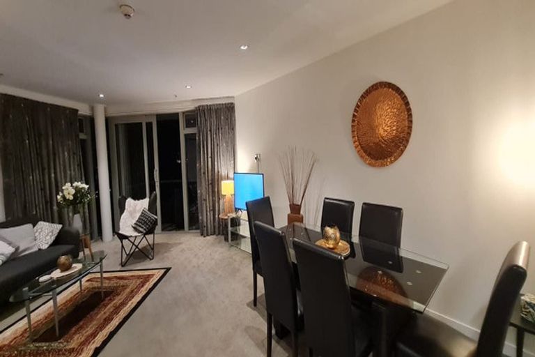 Photo of property in Piermont Apartments, 4i/82 Cable Street, Te Aro, Wellington, 6011