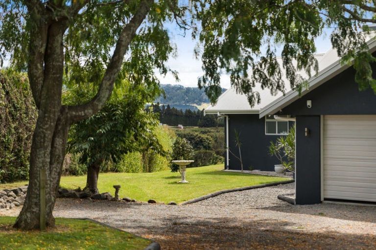 Photo of property in 63 Ongare Point Road, Tahawai, Katikati, 3170