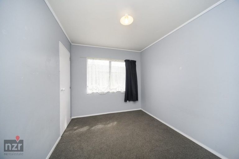Photo of property in 146 Hillcrest Drive, Kelvin Grove, Palmerston North, 4414