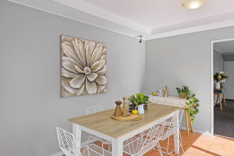 Photo of property in 167 Tutere Street, Waikanae Beach, Waikanae, 5036