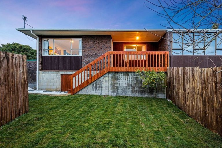 Photo of property in 5/38 Kirrie Avenue, Te Atatu South, Auckland, 0610