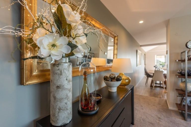 Photo of property in 79 Panorama Drive, Paraparaumu, 5032