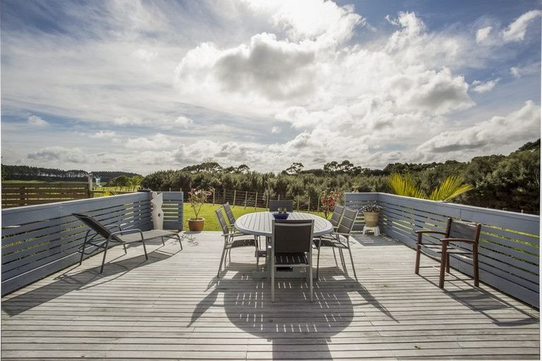 Photo of property in 142 Shelly Beach Road, Shelly Beach, Helensville, 0874