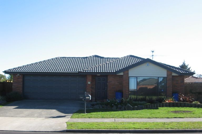 Photo of property in 54 Sandwick Drive, Weymouth, Auckland, 2103