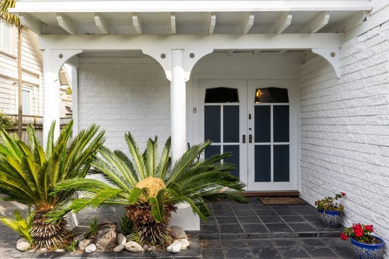 Photo of property in 8 Lighthouse Road, Bluff Hill, Napier, 4110