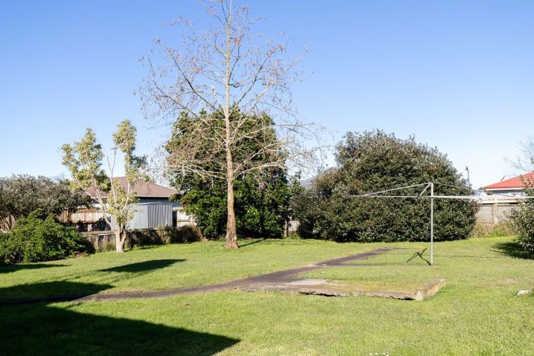 Photo of property in 11 Hayward Road, Ngatea, 3503