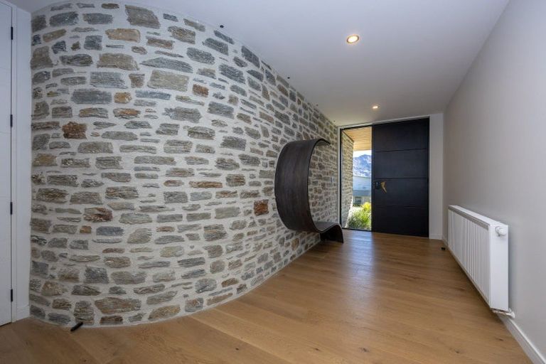 Photo of property in 11 Clearview Street, Wanaka, 9305