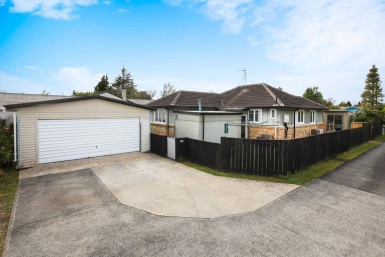 Photo of property in 57 Knighton Road, Hillcrest, Hamilton, 3216