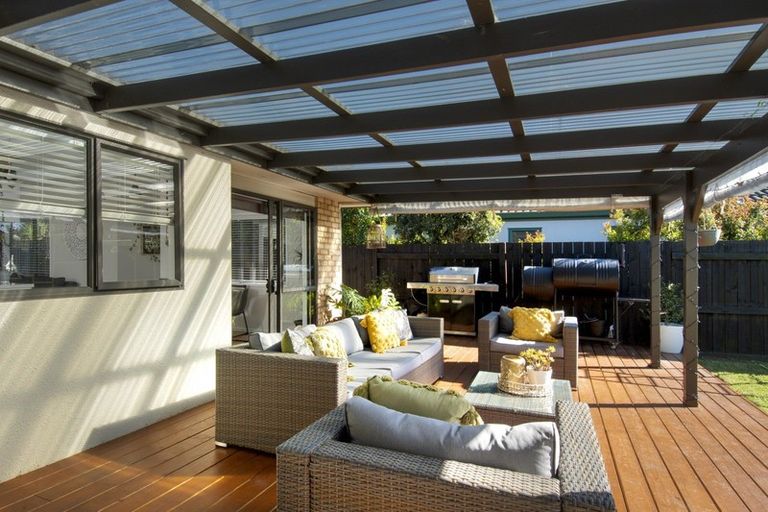 Photo of property in 17 Andalusian Place, Papamoa Beach, Papamoa, 3118