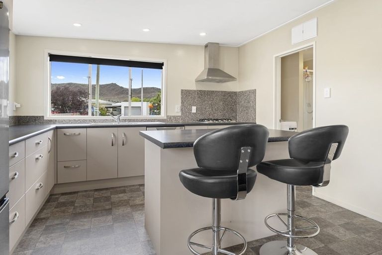 Photo of property in 74 Brandon Street, Alexandra, 9320