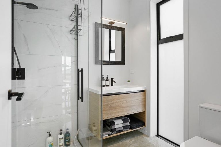 Photo of property in 1/45 Saint Kilda Road, Cambridge, 3434