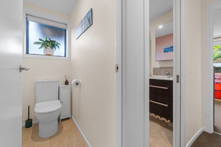 Photo of property in 3/80 Onewa Road, Northcote Point, Auckland, 0627