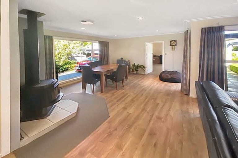 Photo of property in 4 Guinness Crescent, Ilam, Christchurch, 8041