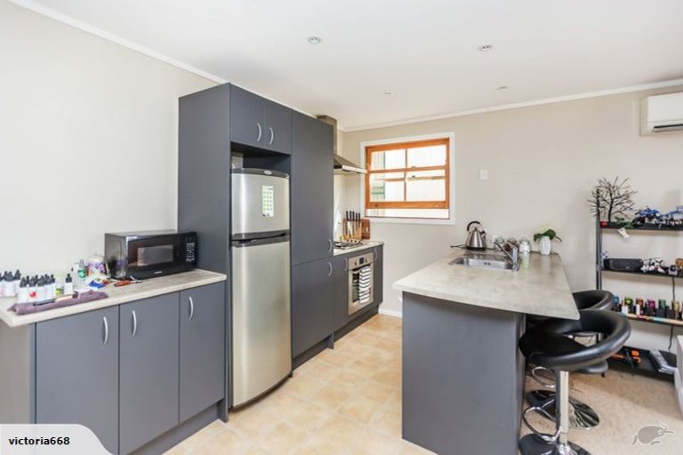 Photo of property in 5/60 Fairlie Terrace, Kelburn, Wellington, 6021