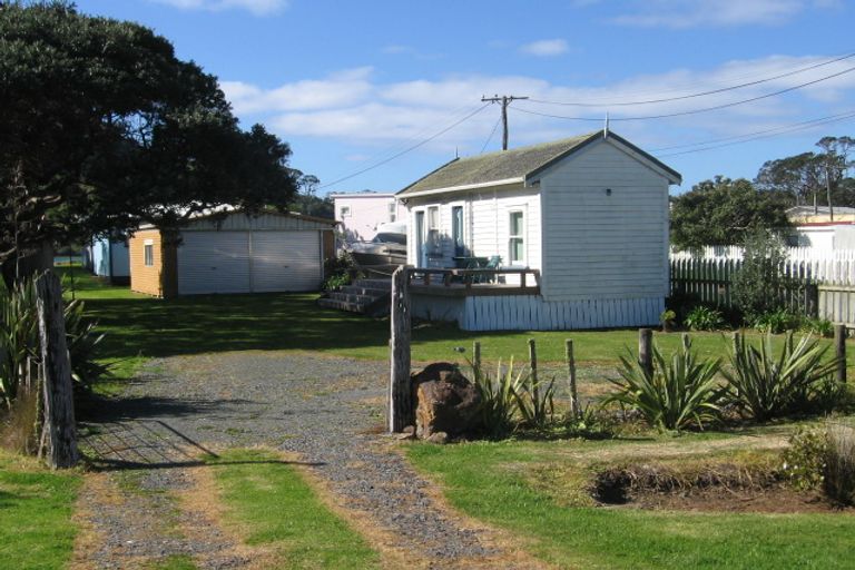 Photo of property in 844 Pataua South Road, Pataua South, Parua Bay, 0192