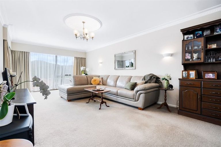 Photo of property in 2/266 Western Hills Drive, Avenues, Whangarei, 0110