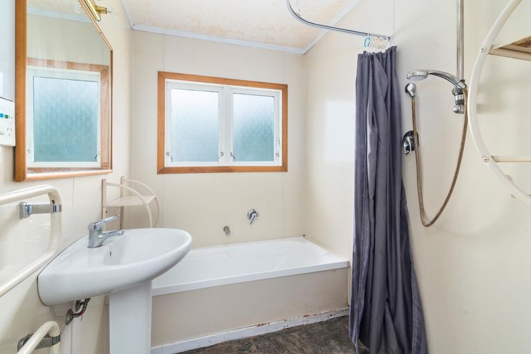 Photo of property in 58 Homedale Street, Pukehangi, Rotorua, 3015