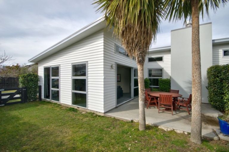 Photo of property in 1 Orbell Drive, Lake Hayes, Queenstown, 9304