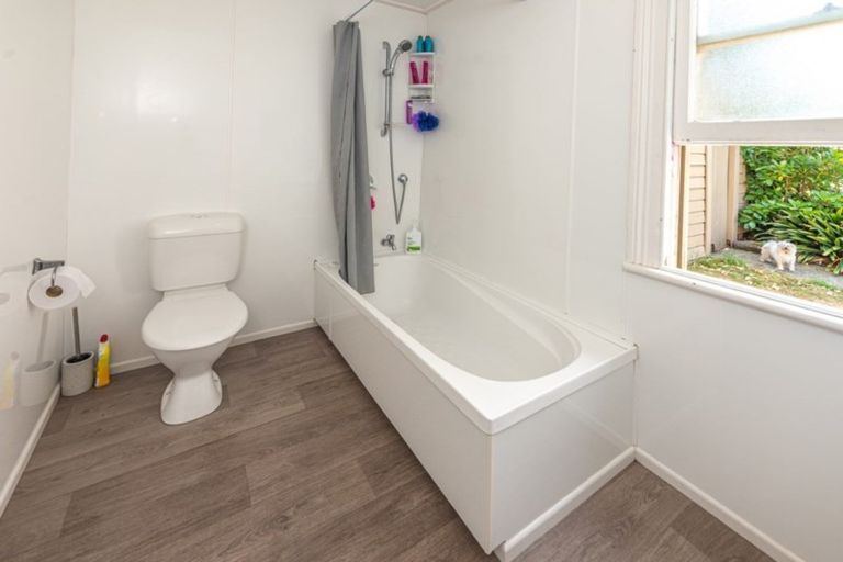 Photo of property in 70 Carlton Avenue, Tawhero, Whanganui, 4500