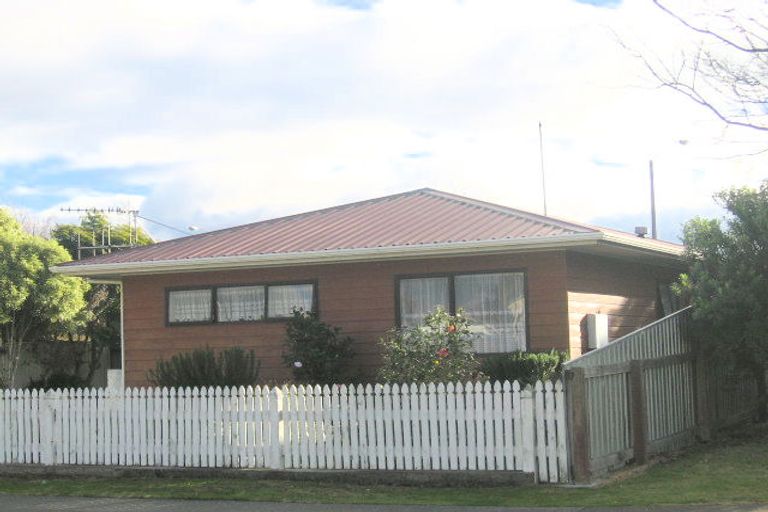Photo of property in 9 Cormack Place, Greenmeadows, Napier, 4112