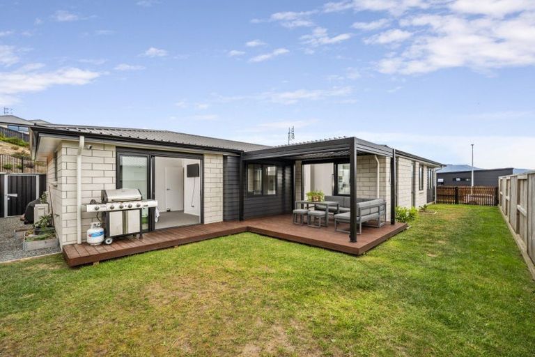 Photo of property in 12 Stingray Drive, Omokoroa, 3114