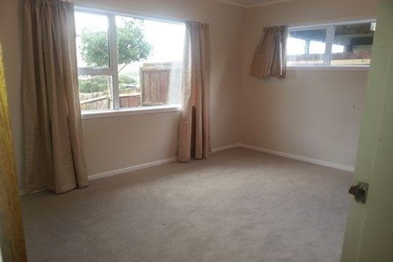 Photo of property in 53 Truro Road, Camborne, Porirua, 5026