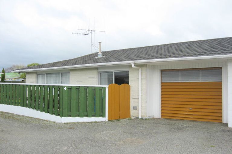 Photo of property in 60c Winchester Street, Levin, 5510