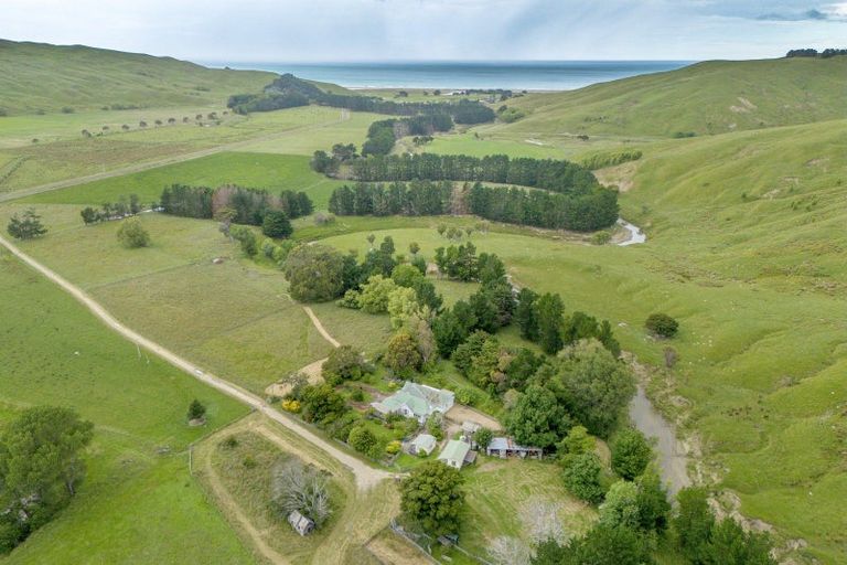 Photo of property in 768 Herbertville Road, Herbertville, Dannevirke, 4970