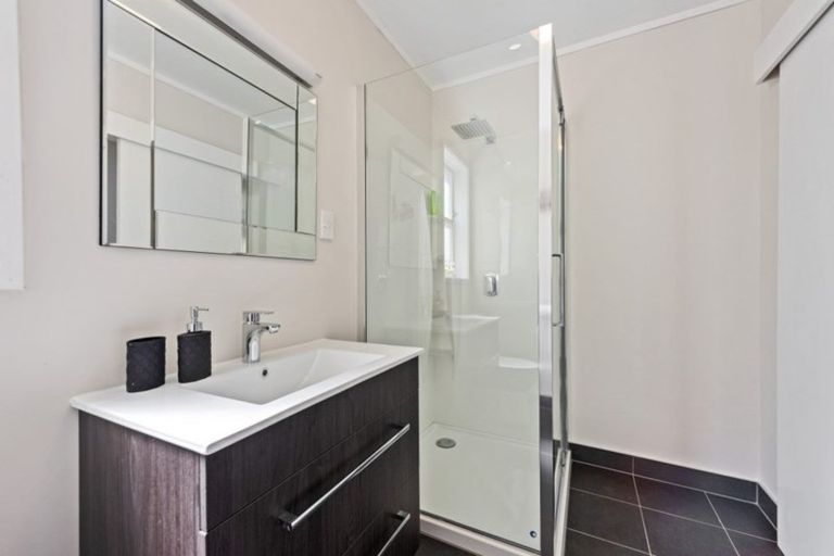 Photo of property in 74b Heretaunga Square, Silverstream, Upper Hutt, 5019