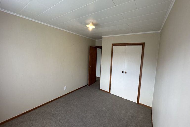 Photo of property in 2/29 Nikau Street, New Lynn, Auckland, 0600