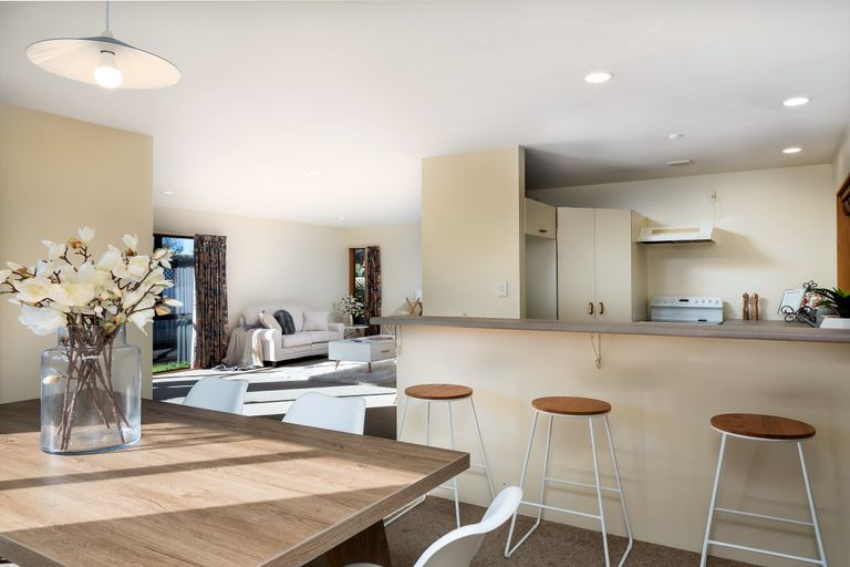 Photo of property in 2/39 Sparks Road, Hoon Hay, Christchurch, 8025