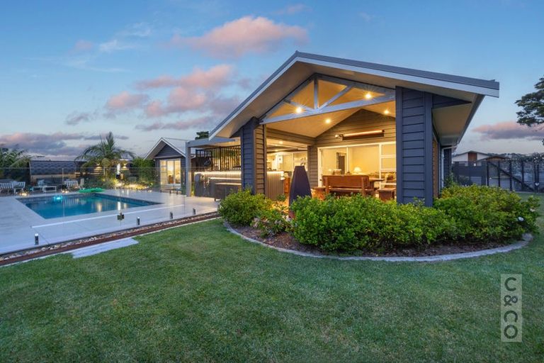 Photo of property in 212 Matua Road, Kumeu, 0810
