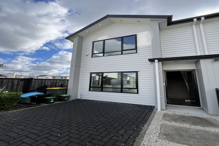 Photo of property in 22b Lumbarda Drive, Kumeu, 0810